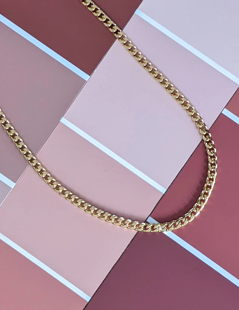 Nuance Curb Chain Necklace