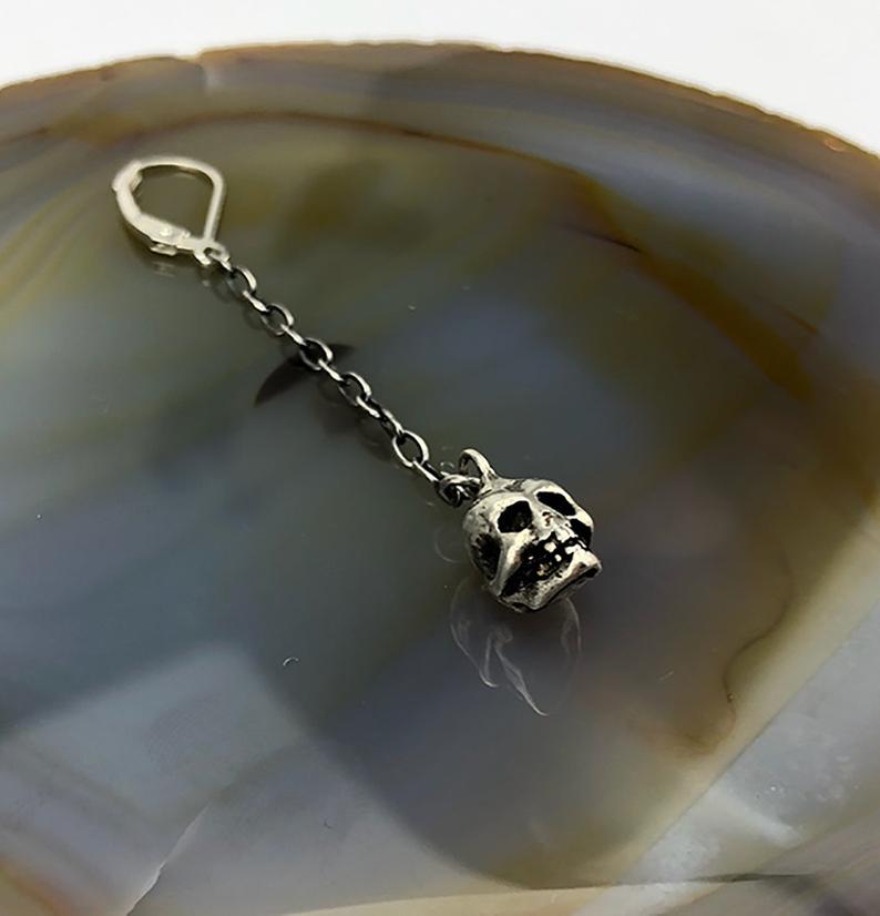 Hellhound Jewelry Baby Skull Chain Earrings - Silver